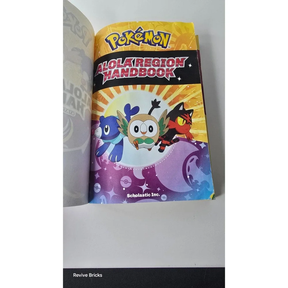 Alola Region Handbook (Pokémon) by Scholastic (2017,‎ Trade Paperback)